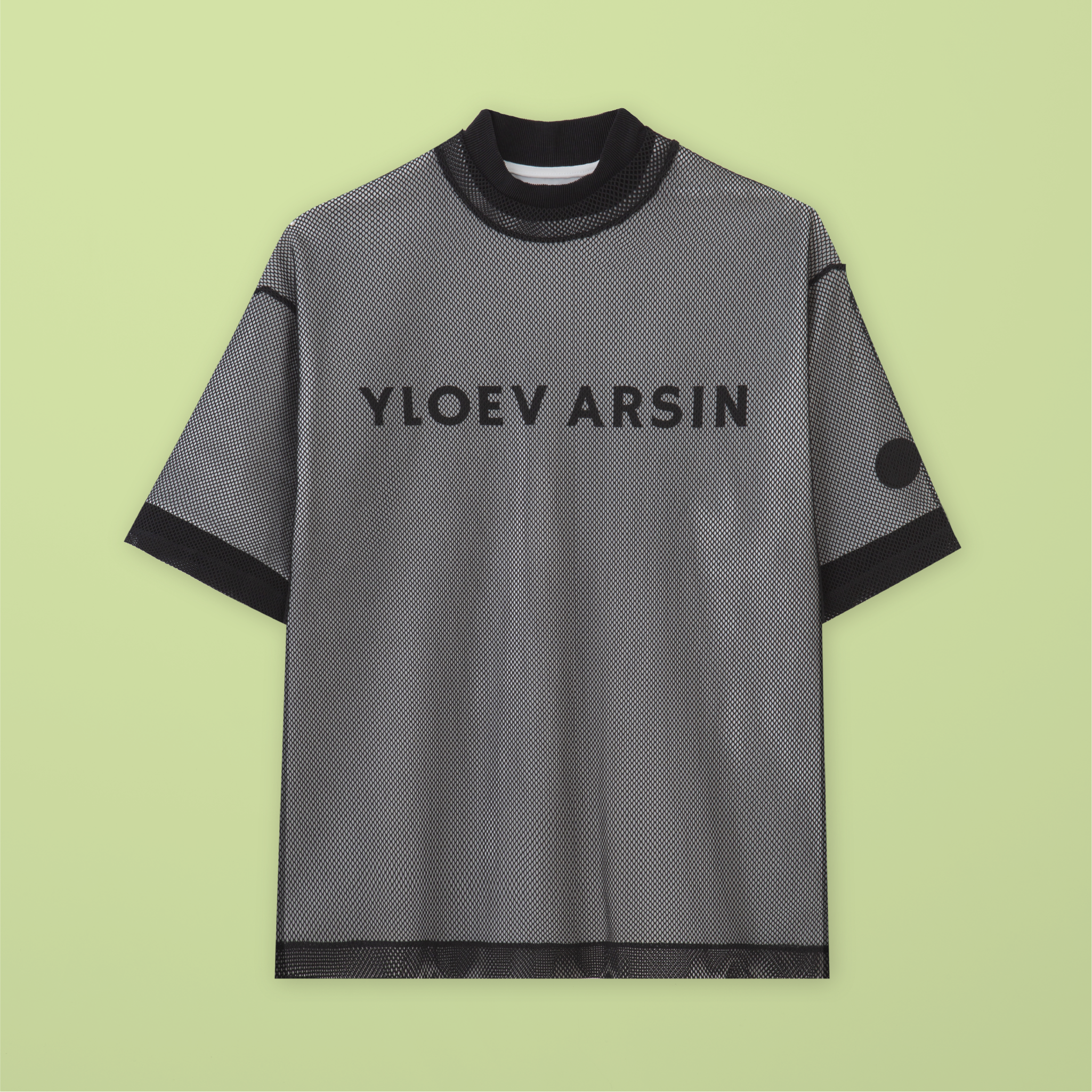 YLOEV レイヤードセット（モックネック＋メッシュ）：Graphite Veil（グラファイトヴェール）（メンズ）